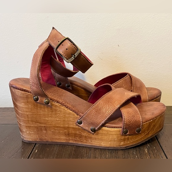 Bed Stu Shoes - Bed Stu Grettell Wooden Wedge Sandals Womens size 9